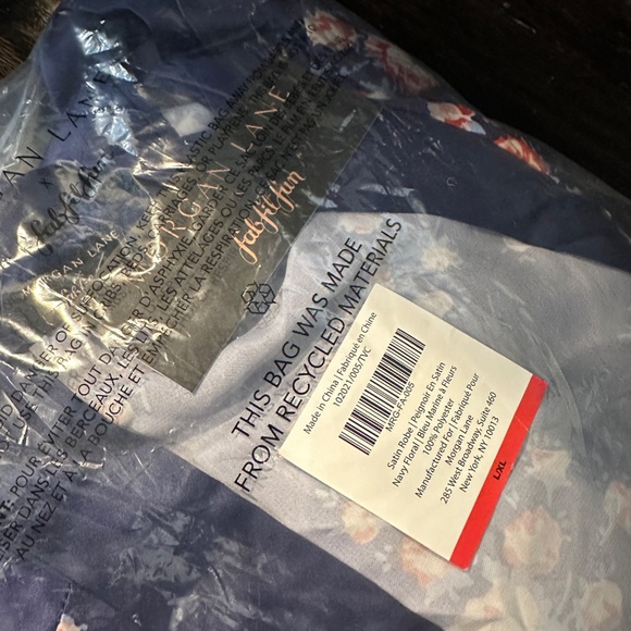 Morgan Lane Allie Robe Navy Floral Print- Size Large/XLarge - Picture 5 of 5